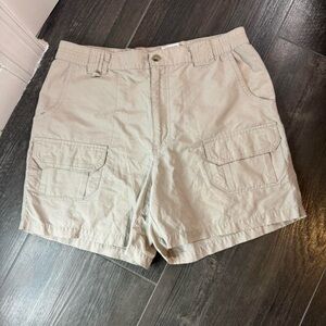 Columbia Women’s Cargo Shorts - Beige